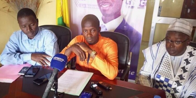 Guinée : Le porte parole de la CORED de Mamadou Sylla démissionne