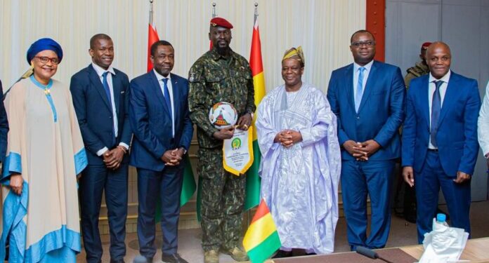 Football : Le Président de la CAF se rend en Guinée ce vendredi