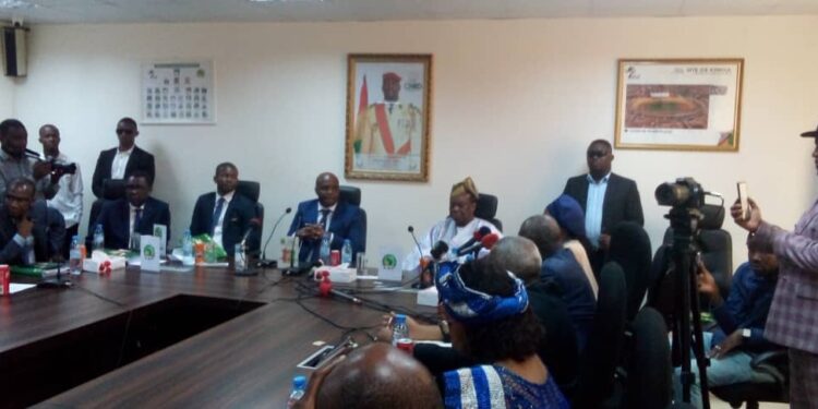 CAN 2025 : Une mission de la CAF séjourne en Guinée