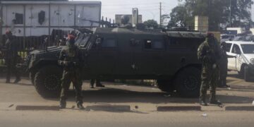 Guinée : Le FNDC porte plainte contre Mamadi Doumbouya à Paris