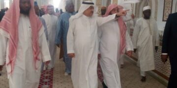 Mosquée Fayçal de Conakry : L&rsquo;ambassadeur d&rsquo;Arabie Saoudite accompagné par une forte délégation visite les locaux
