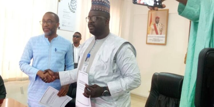 Guinée : La CNSS et le FDSI signent un protocole d&rsquo;accord axé sur la…