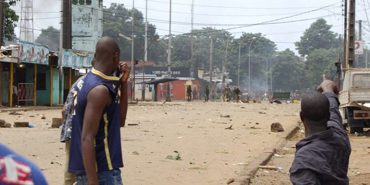 Guinée : L’opposition dénonce le dialogue « unilatéral » imposé par Mamadi Doumbouya