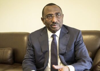 Guinée : Négociations secrètes entre Mamadi Doumbouya et l’opposant Sidya Touré