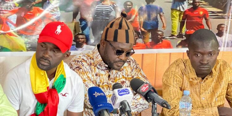 Guinée : Le FNDC reporte sa manif du 26 octobre et décide de transformer la marche en une journée des prières et de…