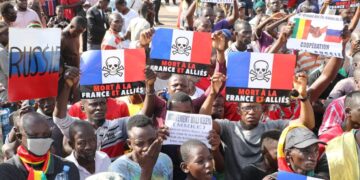 Mali Bamako : Paris suspend son aide au développement et acte un peu plus le divorce