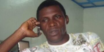 Afrique : La mort d’un journaliste dans des circonstances troubles secoue le Cameroun
