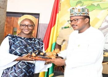 CNT : Les travailleurs et conseillers présentent leurs vœux du fin d&rsquo;année à Dr. Dansa Kourouma 