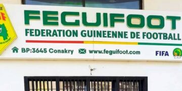 Football : La Commission des Arbitres de la FGF décide de suspendre des arbitres..