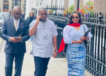 Londres : le Président du CNT défend la Transition guinéenne devant le Gotha britannique