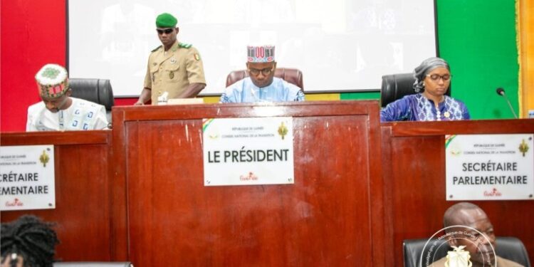Débat d’Orientation Budgétaire : Le Ministre du Budget présente au CNT le Document de Programmation Budgétaire