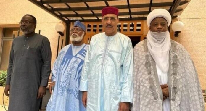 Niger : la délégation de la CEDEAO a rencontré Mohamed Bazoum