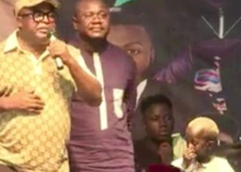 Humanitaire : Dr David Makongo, PDG Makongo Family Charity offre 100 millions GNF à la Fondation Grand P