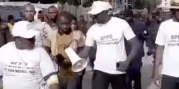 Rassemblement pour la liberté de la presse en Guinée : violences policières et arrestations abusives d’une dizaine de journalistes