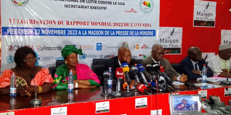 VIH/SiDA : Le comité national de lutte contre le SIDA présente le rapport 2022