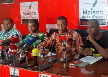 Brouillage de fréquences radios en Guinée : Le Collectif des Organisations de Défense des Droits Humains expriment leurs inquiétudes