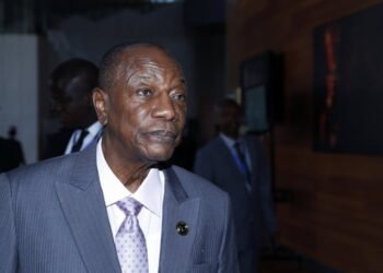 Alpha Condé qualifie de « bouffonnerie » les nouvelles poursuites engagées contre lui en Guinée