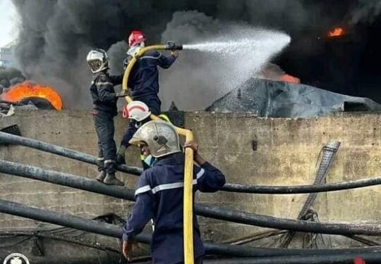 Incendie à Kaloum : Le gouvernement annonce 4 nouveaux cas de décès