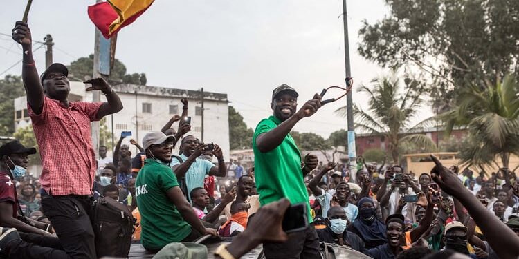Sénégal : La justice ordonne la réinscription de Sonko sur les listes électorales