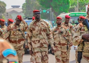Comment les militaires guinéens font pression sur Doumbouya après le remaniement