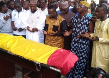 Décès de M’Mah Lolo : « Je voulais l’envoyer à l’hôpital pour voir si on pouvait extraire la dent…» Témoigne Iyétè 