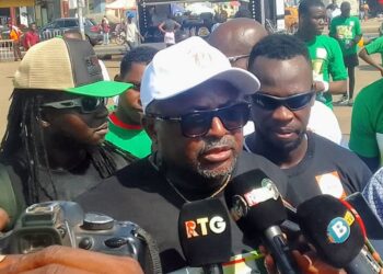 La paix et la cohésion sociale : Le PDG Dr. David Makongo auprès des Jeunes de Guinée Engagés