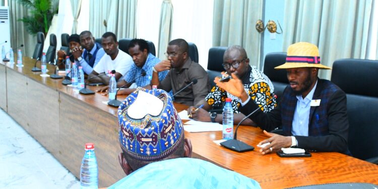 Crise médiatique en Guinée : Le CNT échange avec le SPPG