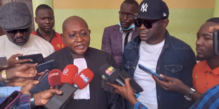 Le collectif des avocats de Fonikè Mengué et Billo Bah, dénonce leur arrestation et exige leur remise en liberté