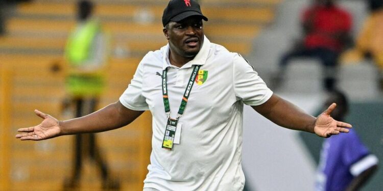 Guinée/FEGUIFOOT : Le sélectionneur de l’équipe nationale, Kaba Diawara limogé (Communiqué)