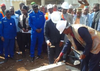 Ministère du Budget : Le ministre procède à la pose de la première pierre de la direction générale des Douanes