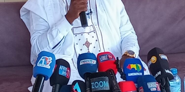 Conférence – débat: »Que les journalistes s&rsquo;impliquent dans la promotion de la pai,…… auprès des guinéens ». Dixit Dr. Kouressy Condé 