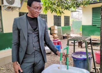 Guinée : Médecins Sans Frontières offre un forage au centre de santé de Tombolia