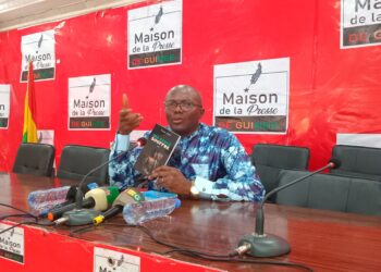 Littérature : L’écrivain N’Famara Camara  face à la presse 