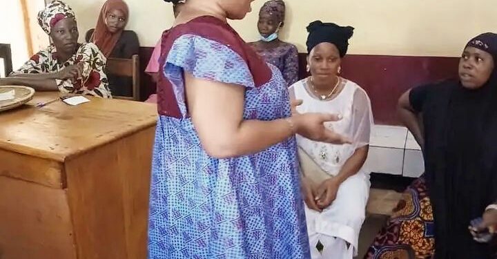 Guinée : Sensibilisation des femmes enceintes sur la prévention du VIH/SIDA au centre de santé Siguirikoro