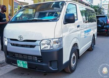 Guinée/Unicef : Don d&rsquo;un mini-bus pour les mineurs détenus à la maison centrale de Conakry
