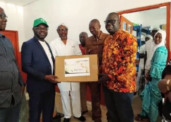 Guinée : Remise des tests TDR COVID-19 à l&rsquo;Agence Nationale de Sécurité Sanitaire par l&rsquo;Institut Paster de Dakar