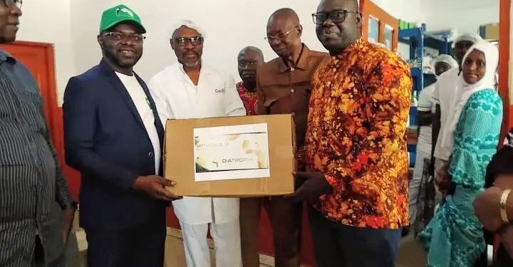 Guinée : Remise des tests TDR COVID-19 à l&rsquo;Agence Nationale de Sécurité Sanitaire par l&rsquo;Institut Paster de Dakar