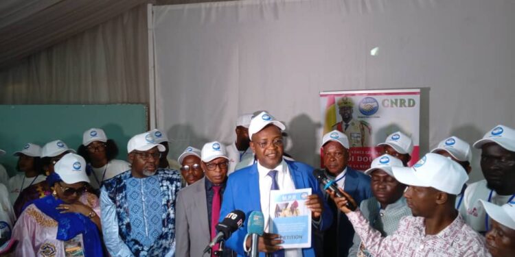 Actualités : Le mouvement des Patriotes pour la Réfondation lance la pétition 