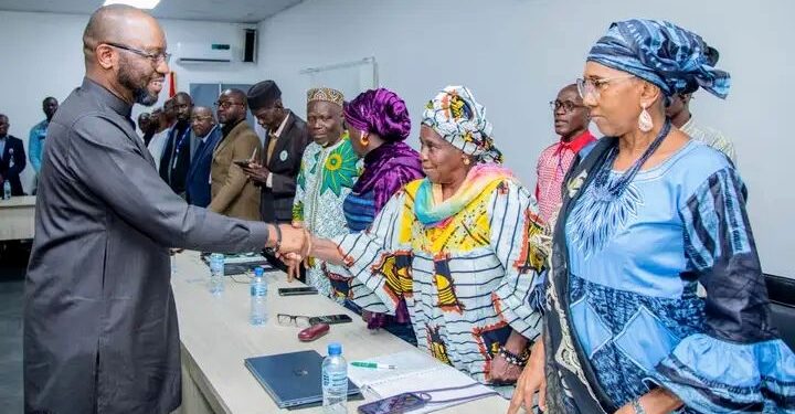 Guinée : Lancement des travaux d&rsquo;examen et de validation…des textes d&rsquo;application du code de travail en matière d&rsquo;hygiène, de sécurité et de santé au travail