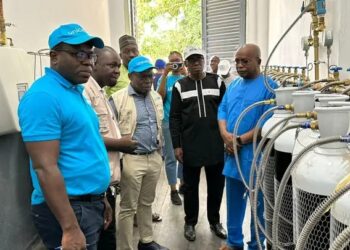 Guinée : Le Représentant pays de l&rsquo;UNICEF en Guinée visite la Centrale d&rsquo;Oxygène de l&rsquo;Hôpital de Kindia