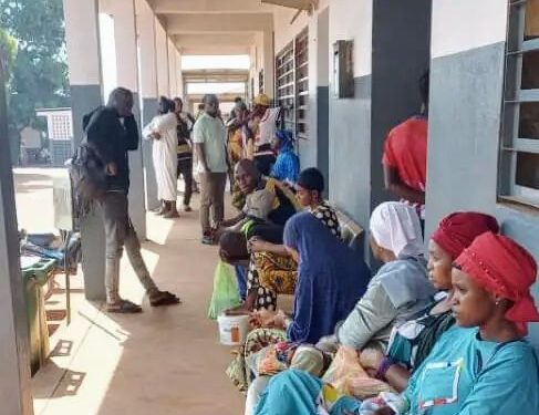 Guinée : Collecte de données et sensibilisation à l’hôpital préfectoral de Mandiana sur la prévention du paludisme