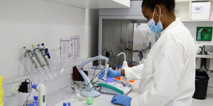 Afrique : Le Nigeria entend créer une Académie de fabrication pharmaceutique pour renforcer les capacités locales