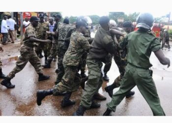 Guinée : Remise officielle des premiers chèques de banque aux victimes du 28 septembre 2009