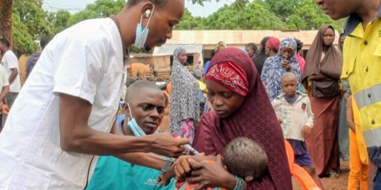 Conakry/Santé : La Société Anglo-Gold Ashanti de Guinée met une clinique mobile au service des citoyens du Bouré