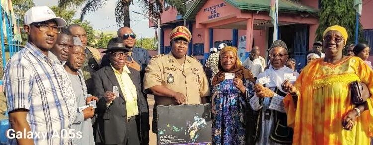 Guinée/Boké : Six (06) artistes reçoivent leurs titres de prise en charge sanitaire