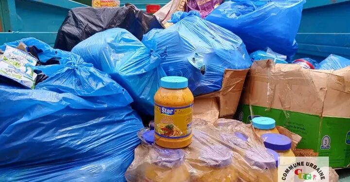 Lutte contre les produits impropres à la consommation : Le service de contrôle qualité de Gbessia saisit des jus interdits et des denrées périmées