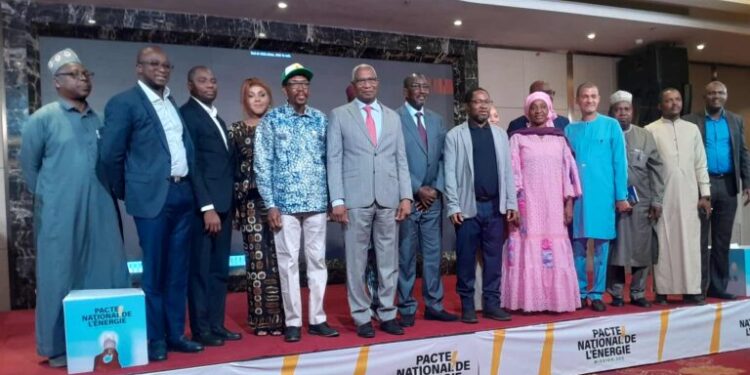 Énergie: le premier ministre préside la cérémonie officielle du Pacte National de…..