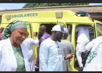 Guinée–Hôpital Régional de Kankan : Une ambulance médicalisée offerte par d’anciens élèves