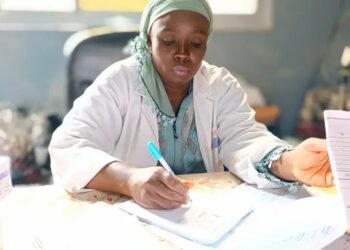 Renforcement des Capacités : L’Excellence en Gynécologie-Obstétrique, un Engagement Hebdomadaire à l’Hôpital Régional de N’zérékoré