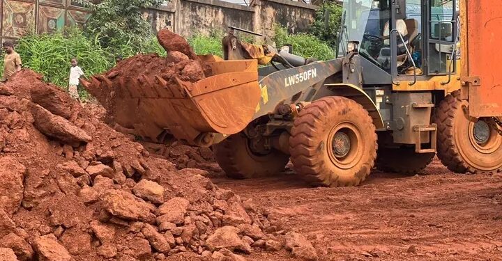 Conakry : Point de situation sur le projet de construction et de bitumage de la route Kagbelen–Kouriah (26 km)